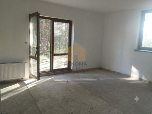 Na sprzedaż przestronny dom 170 m² z garażem w Prochowicach