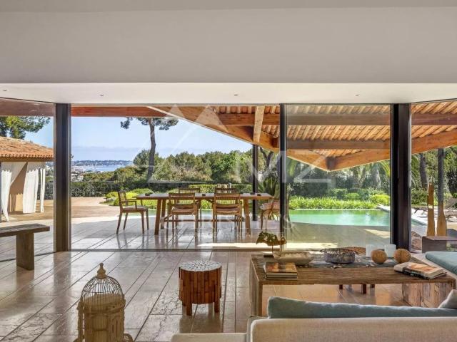 Proche Cannes Antibes Propriété exceptionnelle à l'abri des regards