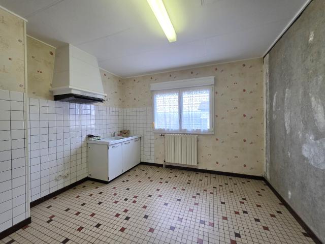 Proche centre Maison 87m2 2 chambres sur 10 ares de terrain