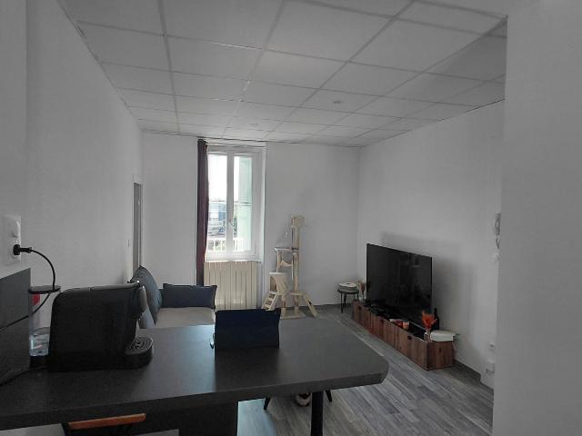 Proche centre F3 en location