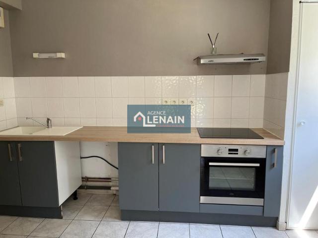 proche centre ville appartement 62.55 m² de plain.