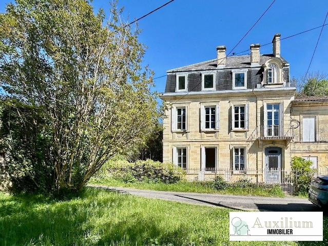 Proche Bourg Sur Gironde 218m² Gauriac