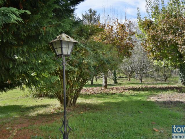 Proche Bergerac Maison de village de 176m2 sur terrain 2000m