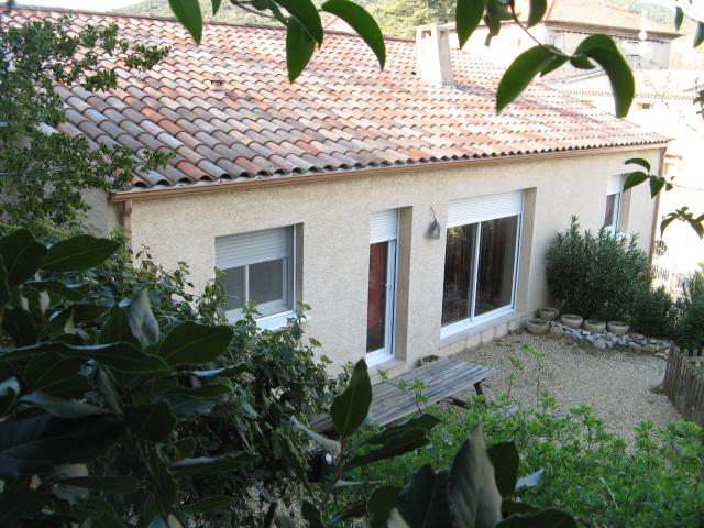 PROCHE GANGES Villa de plain pied