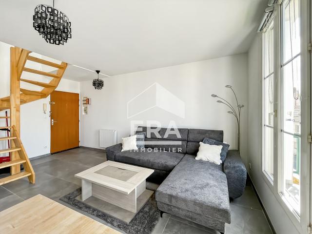 PROCHE GARE DE MELUN F2 MEUBLÉ en DUPLEX 46 m2 avec box
