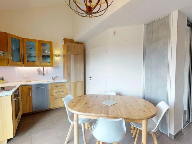 Proche Genève Appartement meublé avec terrasse