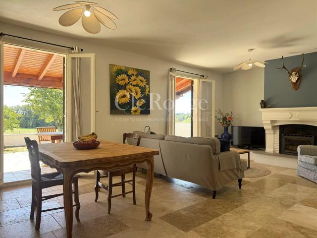 Proche d’Eymet – Maison de plain pied de 4 chambres avec vue. 119m² Lauzun