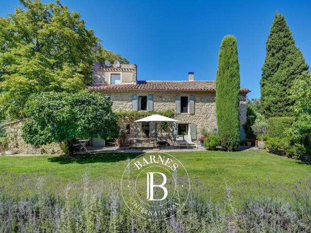 Proche d'Aix en Provence Authentique Bergerie Quatre Cha. 188m² Peynier