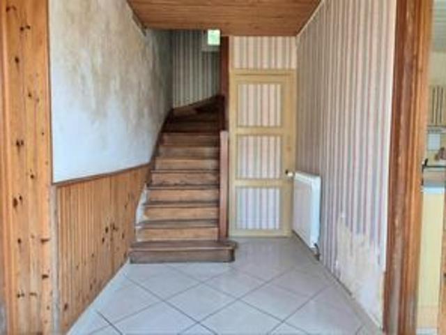 Proche de Fismes Plusieurs garages 3 chambres possible 4