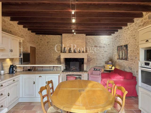 Proche de Monségur Maison de campagne familiale, grange at. 115m² Monségur