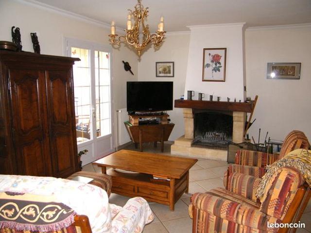 Proche de provins