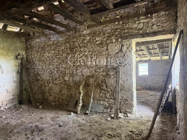 Proche de Villeréal Ensemble à rénover dans un cadre excep. 132m² Villeréal