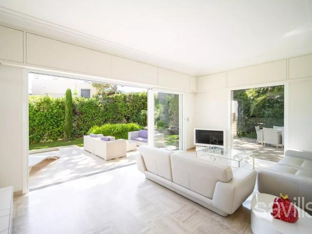 Proche des plages de la Garoupe 215m² Antibes