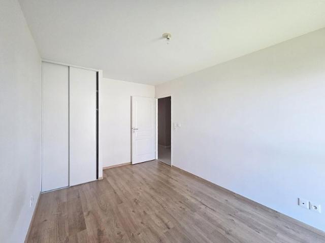 Proche Dijon T4 récent + terrasse + garage