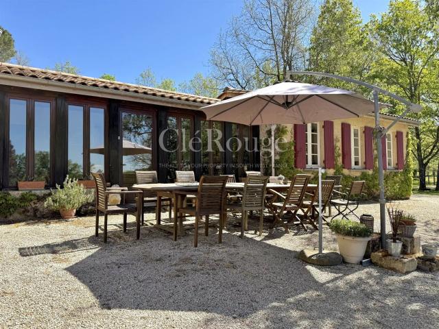 Proche du Fleix – Charmante propriété de campagne avec gîte. 340m² Le Fleix