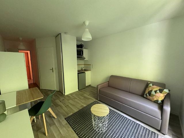 Proche école d'architecture studio meublé 19.77 m²