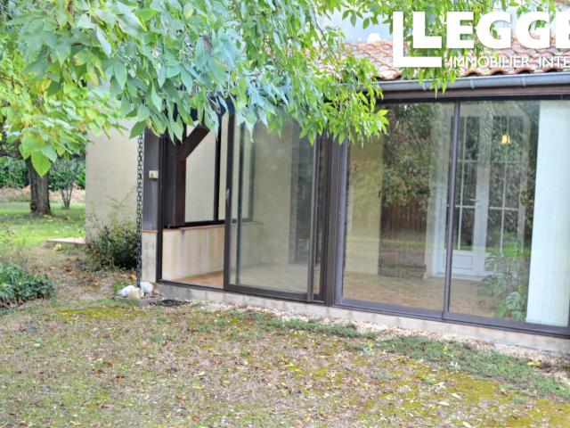Proche Eymet, maison de plain pied en campagne sur un jardin arboré de plus de 4500m²