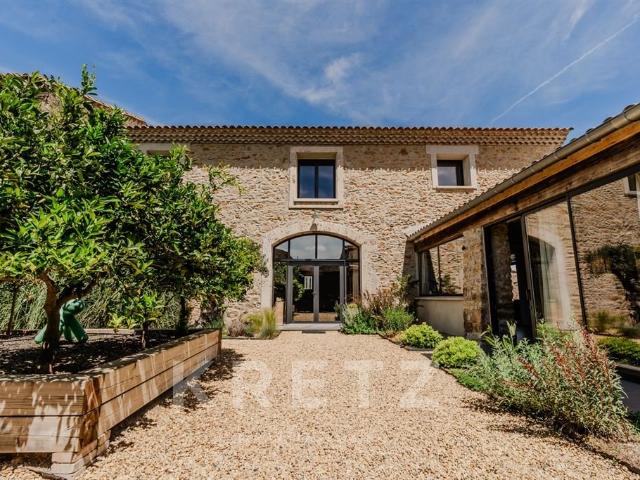 Proche Lagrasse — Ancien Chai Rénové, Grande Suite Parentale. 354m² Narbonne