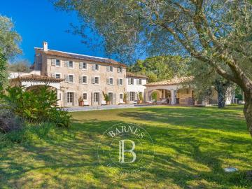 Proche Mougins – Mas En Pierre Du Xixe Siècle Rénové 317m² Mougins