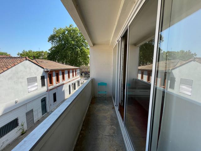 Proche métro / gare Saint Agne, Toulouse Appartement 3 pièces à vendre au dernier étage