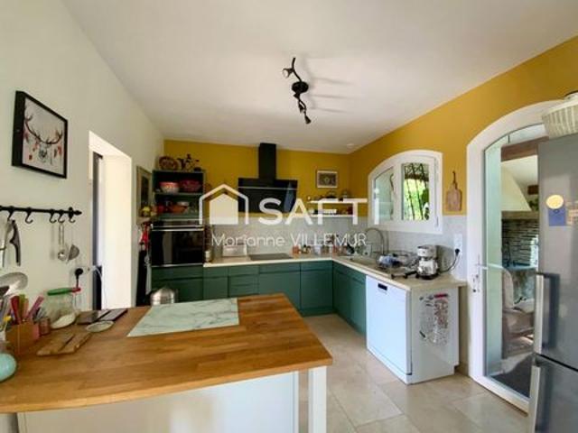 Proche Nérac, maison de Plain pied d'environ 138 m² habitables sur un terrain de 3073 m²