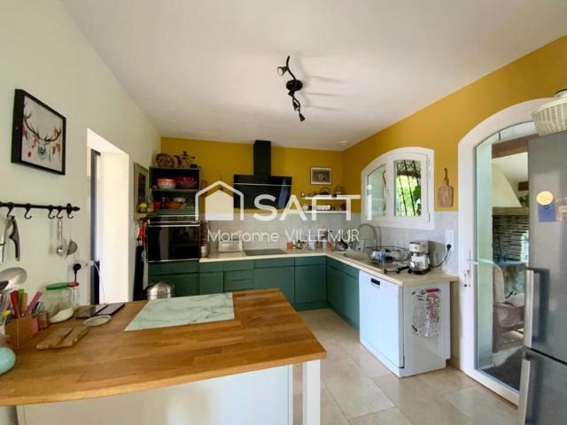 Proche Nérac, maison de Plain pied d'environ 138 m² habitables sur un terrain de 3073 m²