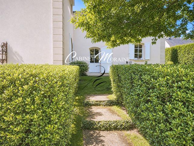 Proche St Grégoire et Rennes Maison de Maître de 10 pièces 227.86 m2 parc clos de 24.26m2
