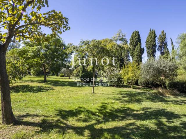 Proche St Rémy De Provence Mas Provençal Avec Piscine 281m² Saint Rémy de Provence