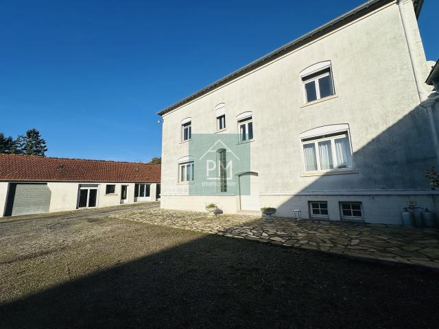 PROCHE PERONNE MAISON DE MAÎTRE 6 CHAMBRES