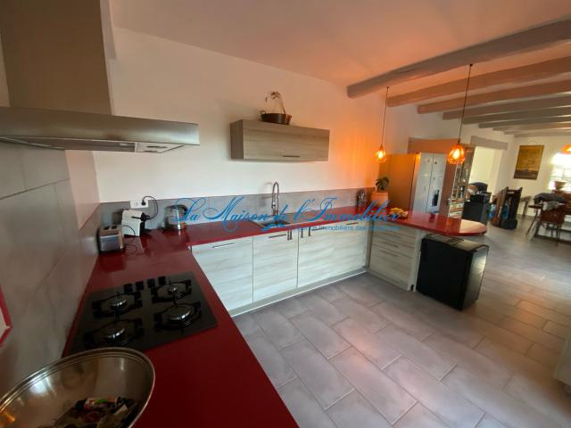 Proche Quissac, maison de plein pied avec piscine sur 4280 m. 88m² Quissac