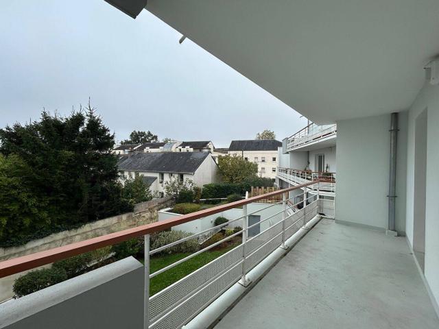 PROCHE ROND POINT DE PARIS T3