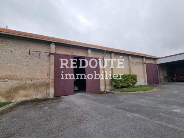 Proche Reims, Maison, corps de ferme et terrain à bâtir