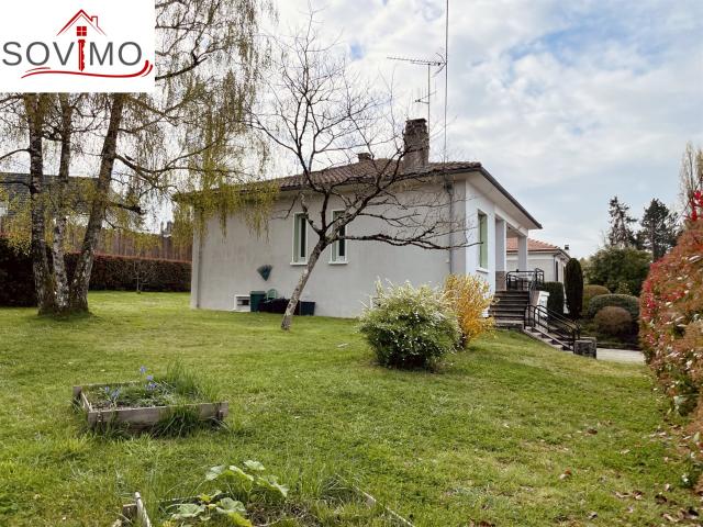 Proche Rivière, Au Calme, Pavillon Indépendant Sur Sous Sol. 133m² Confolens