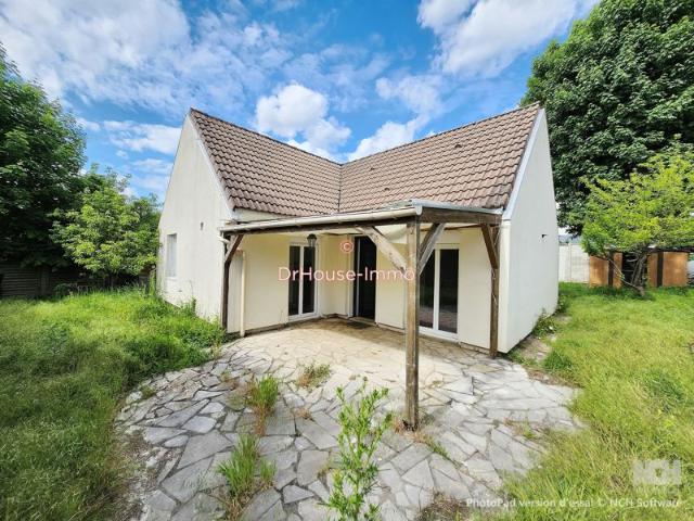 PROCHE TOUTES COMMODITES, VIVABLE DE PLAIN PIED, 5 CHAMBRES !