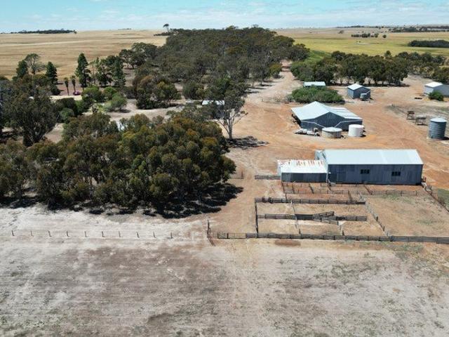 Productive Mixed Farming Opportunity