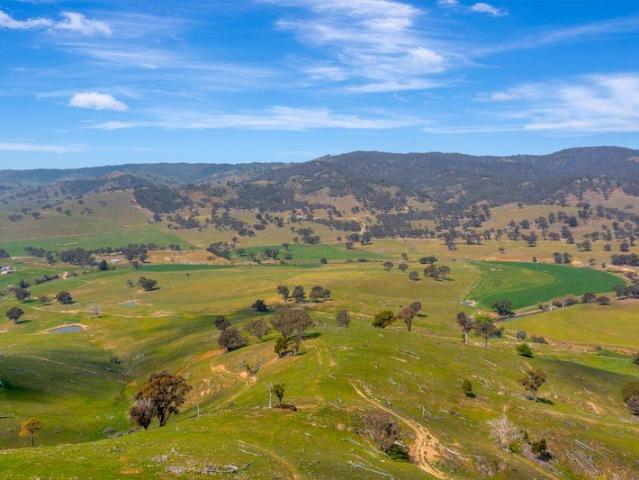 Productive Grazing Property with River Frontage & Quality Infrastructure