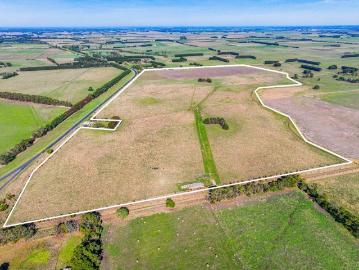 Productive 160 Acres with Prime Location, Water Security & Build Potential