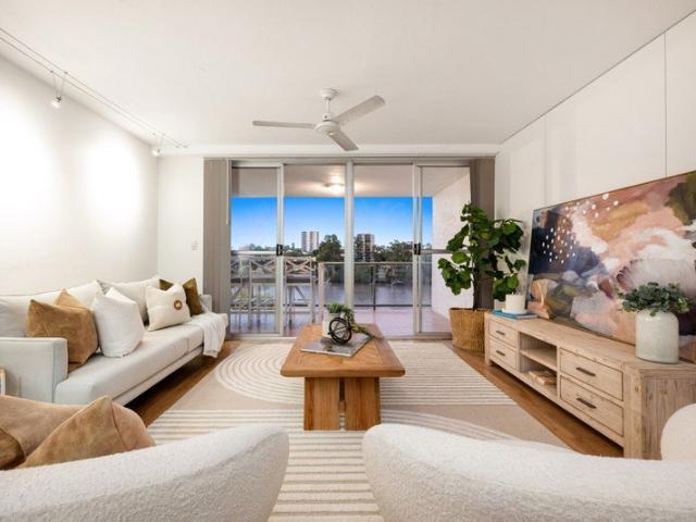 Professional Couples, Downsizers, Investors Riverfront Apartment in Prestigious St Lucia Address