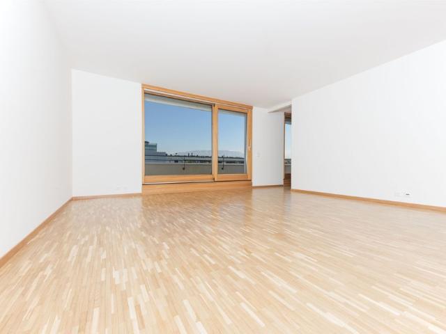 Profitez d’une superbe terrasse d’angle dans un quartier résidentiel
