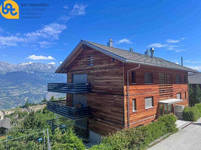 Profitez de la montagne les week ends en R2 ou toute l'année à Nax dès septembre 2026