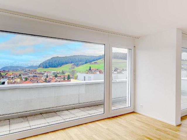 Profitez d'une vue de rêve sur 46 m² de terrasse!