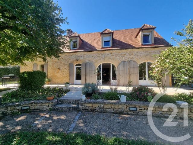 PROISSANS, édifiée aux portes de Sarlat et de ses commodités. 160m² Proissans