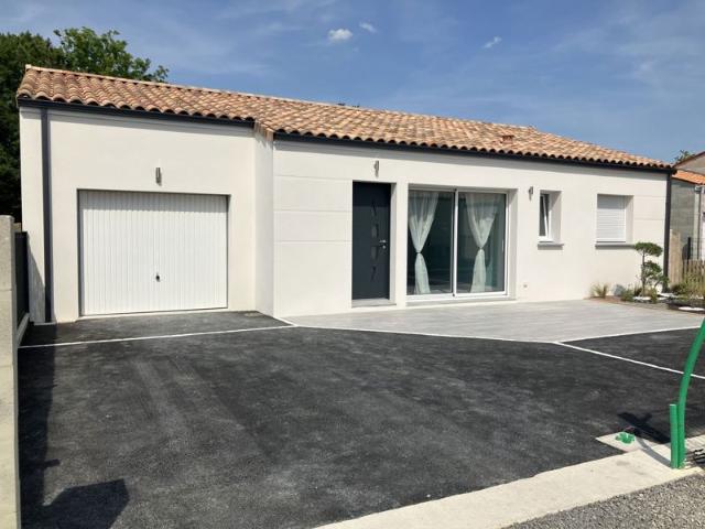 Projet de construction d'une maison 80 m² avec terrain à LA CHAPELLE DES POTS 17