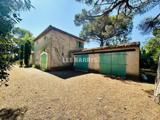 Projet villa de luxe à vendre à Saint Tropez, à pied de la p. 160m² Saint Tropez