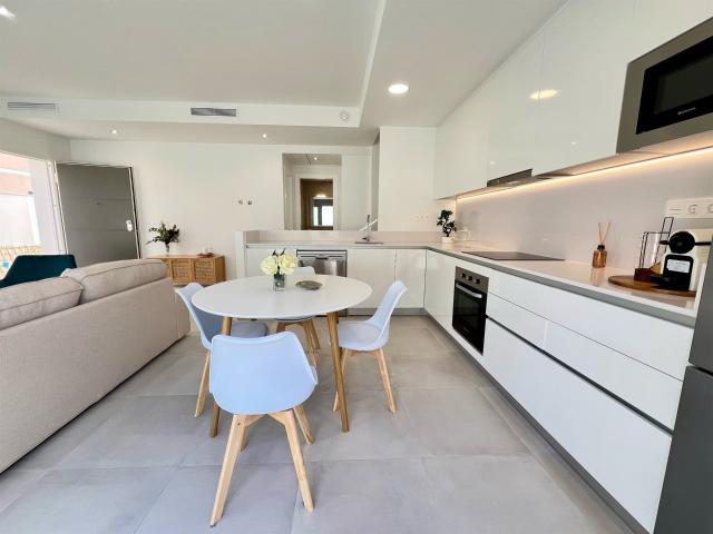 Promoción de chalets independientes de 3 dormitorios y 3 bañ. m² Orihuela Costa