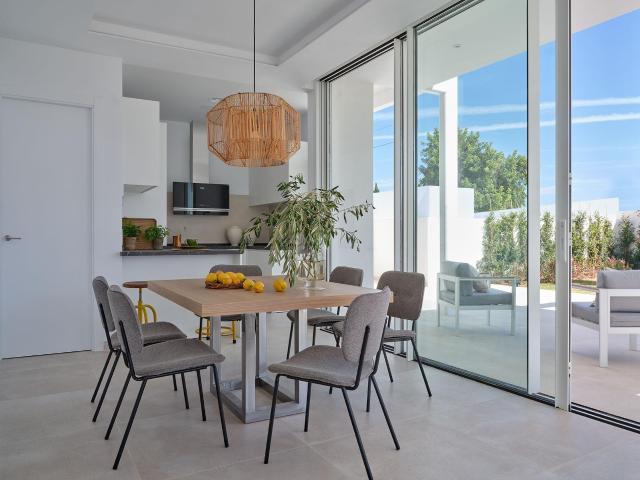 PROMOCIÓN VILLAS DE LUJO EN MARBELLA A 900 METROS DE LA PLAYA