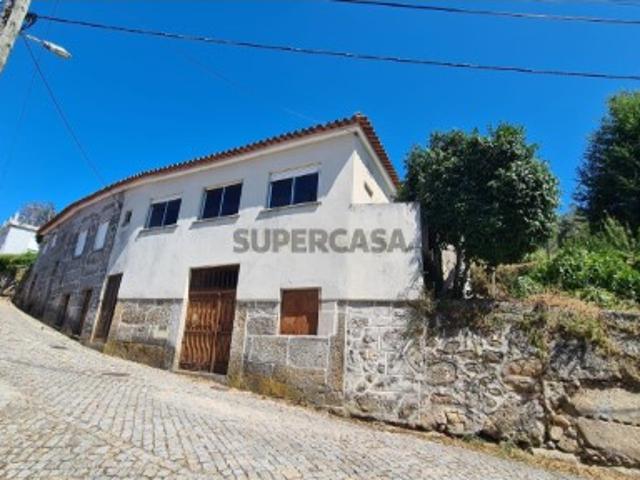 PRONTO PARA INVESTIMENTO! TERRENO COM CASA DE ALDEIA PARA ALTERAÇÃO E AMPLIAÇÃO EM HOTEL RURAL COM UM ESPAÇO DE RESTAURAÇÃO, COMERCIO E BEM ESTAR