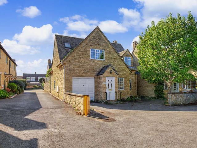4 Bedroom Detached House
