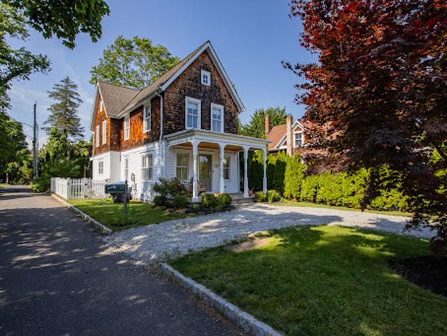 House with garden