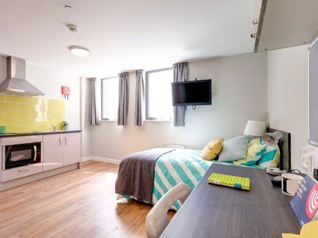 property to let in Sovereign House, 110 Queen Street, Sheffield, S1 2FP £750 pcm